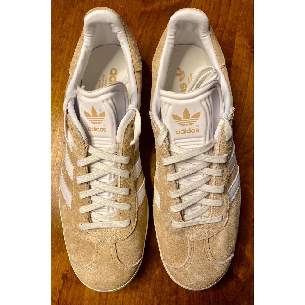 NWOT/B Adidas Gazelle Women Beige Suede Classic Sneakers Shoes Size 7.5 US - Picture 3 of 13